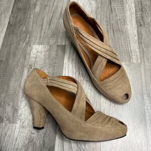 Gentle Souls Remody Suede Peep Toe Pumps Heels Balletcore Reto Fits Like a 7